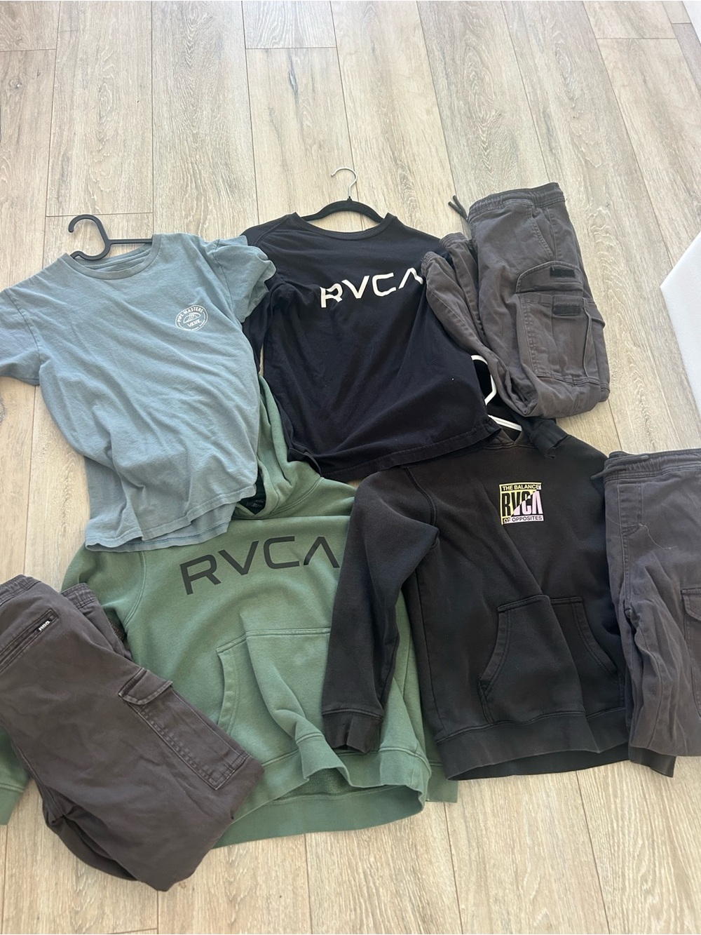 RVCA large 7 piece boys bundle